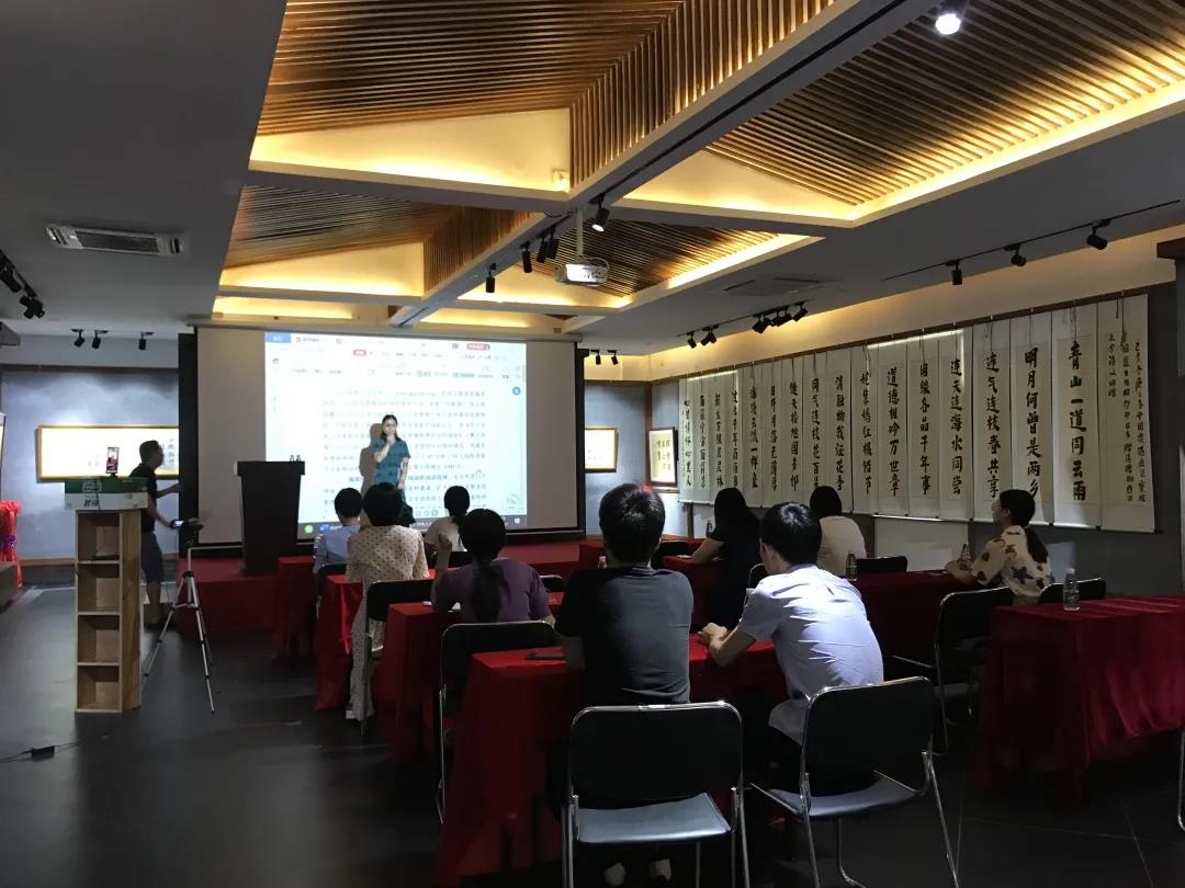 宣講會再現(xiàn) -企業(yè)適崗培訓(xùn) 提升職業(yè)技能